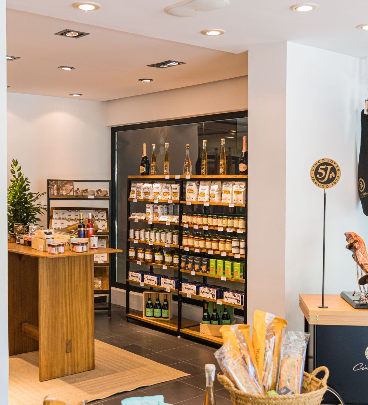 Gourmet shop La Cava Ibiza